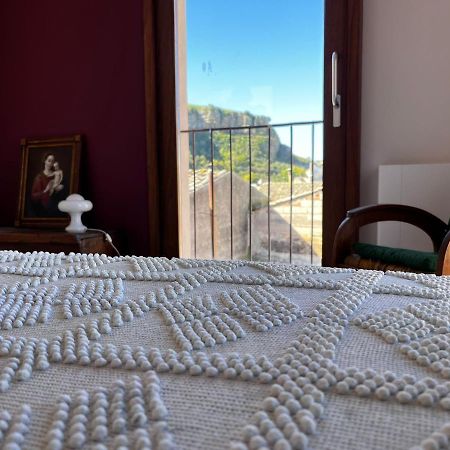 Bed and Breakfast Palazzo Triolo - Dimora Di Charme Corleone Exteriér fotografie